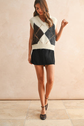 Cream Argyle Pattern Sweater Vest