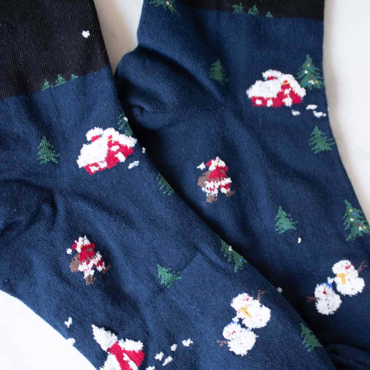 Beige & Blue Santa Claus Village Casual Socks