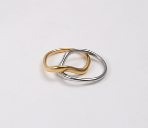 Intertwined Gold-Silver Knot Ring