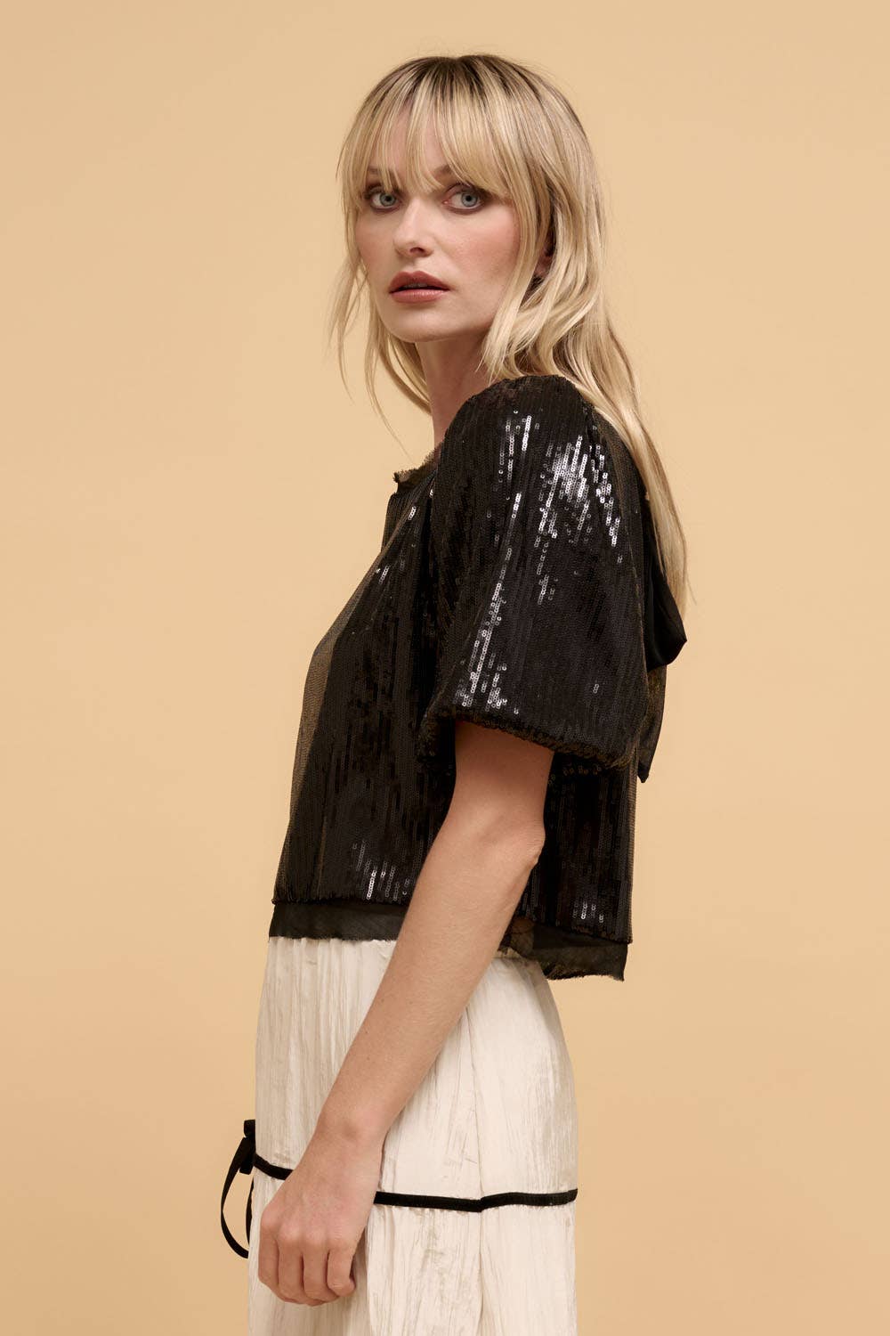 Black Solid Sequins Boat Neck Puff Sleeve Woven Top