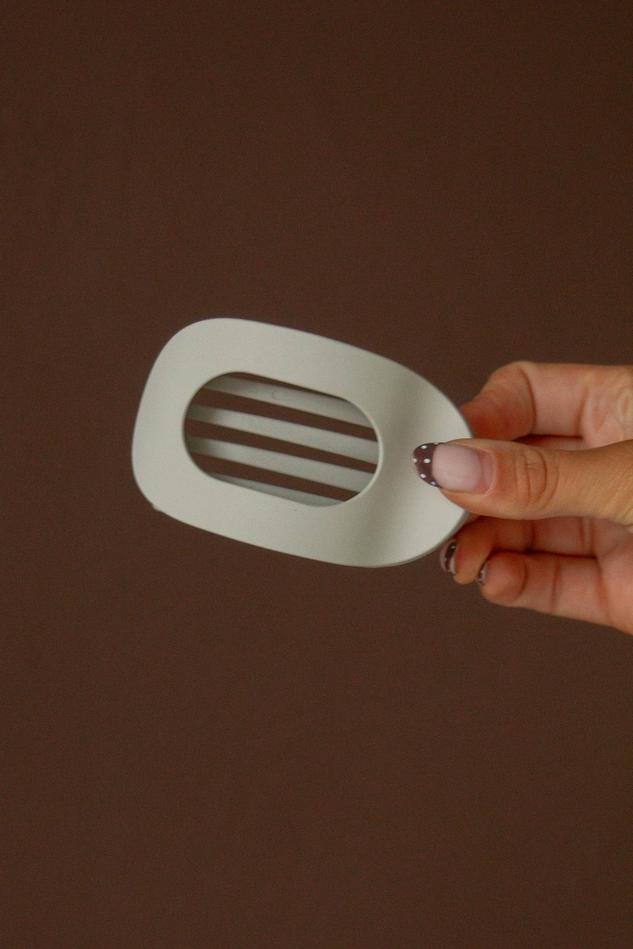 Mauve Circle Cutout Flat Claw Clip