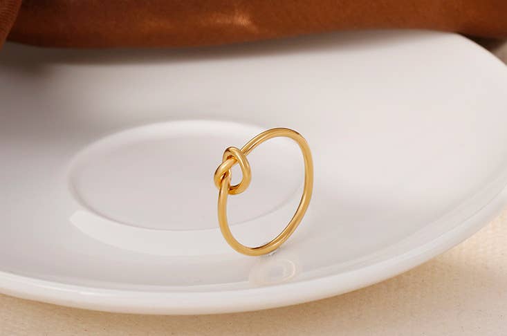 Gold Dainty Knot Ring