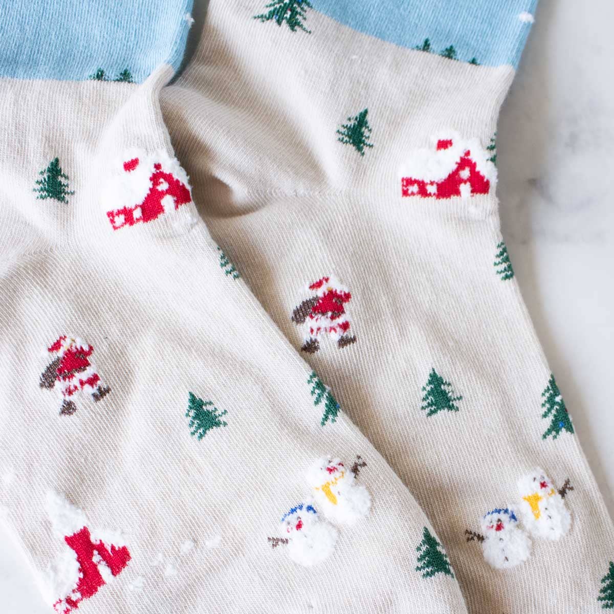 Beige & Blue Santa Claus Village Casual Socks