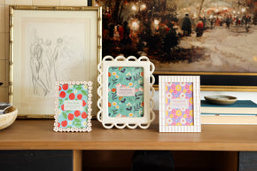 5x7 White Scallop Edge Ceramic Frame