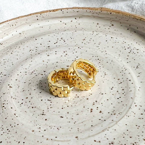 Geometric Huggie Hoop