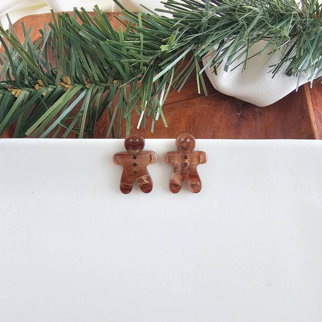 Brown Shimmer Gingerbread Studs