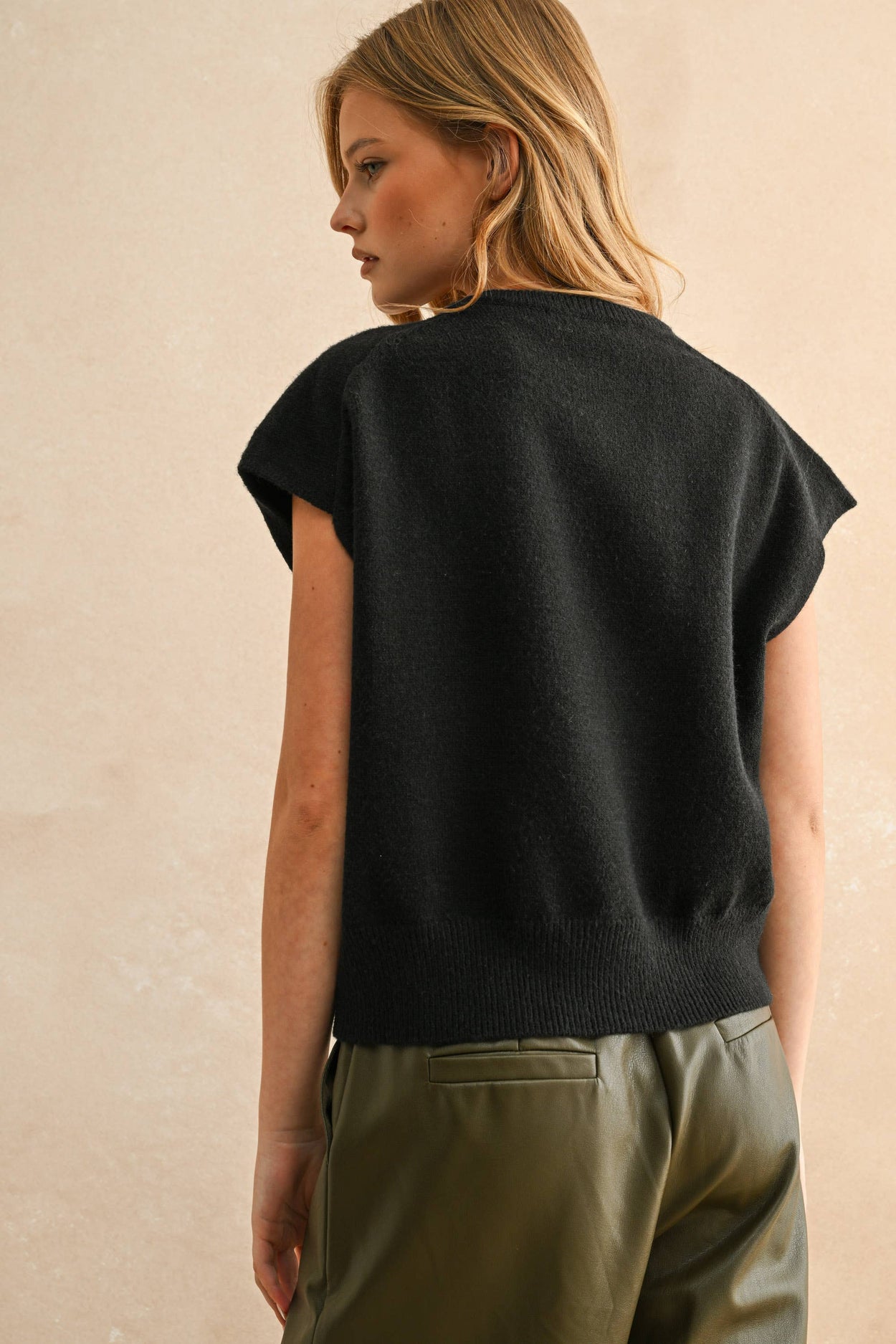 Black Loose Fit Short Sleeve Sweater Top