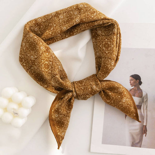 Ginger Vintage Hounds Tooth Print Satin Square Scarf