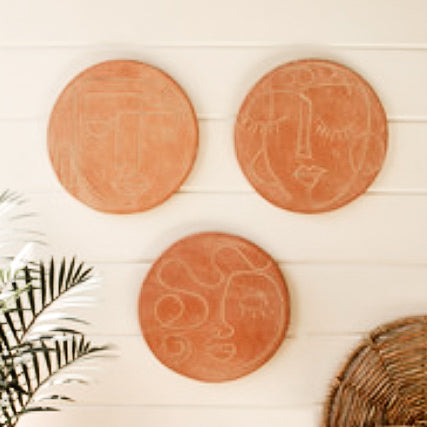 Clay Wall Hanging Plate With Etched Face Detail