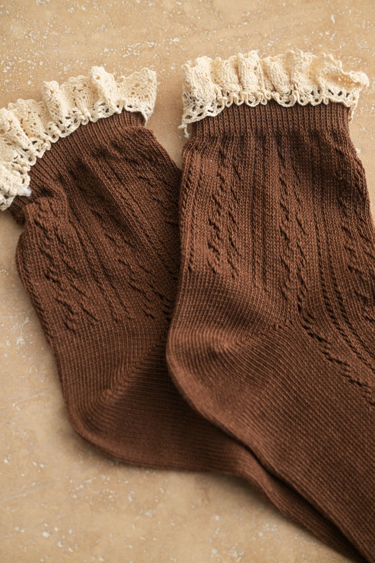 Mocha Net Point Elle Crochet Trip Socks