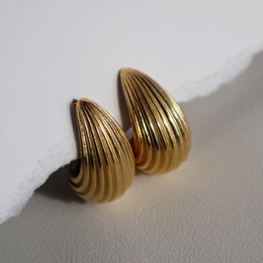 Ribbed Drop Earrings