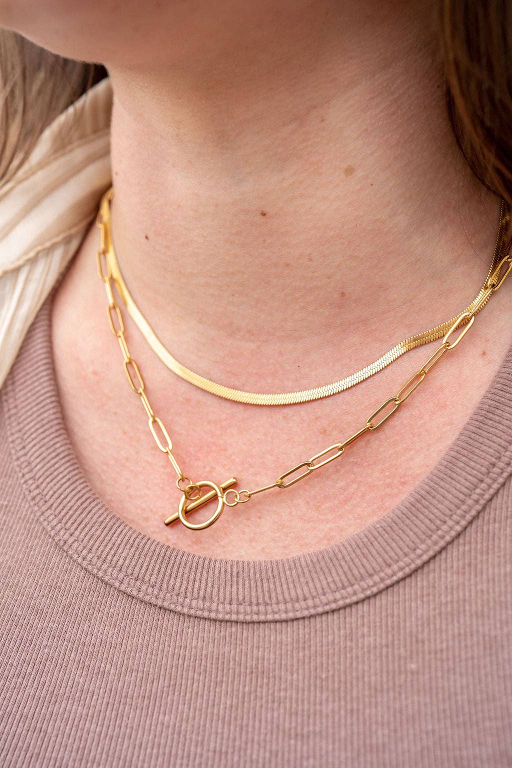16" Luxe Gold Delicate Herringbone Chain
